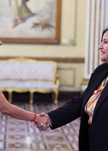 Delcy Rodríguez y Dinorah Figuera cara a cara por la paz de Venezuela