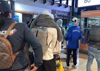 Expulsan de Colombia a nueve venezolanos por antecedentes criminales