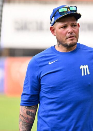 Navegantes del Magallanes: La «bendita» encrucijada de Yadier Molina en la pradera central