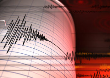 Terremoto de magnitud 7,6 sacude Panamá y activa alertas por posible tsunami en varios países