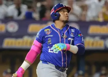Tiburones de La Guaira vencen a Magallanes y suman su segundo triunfo de la temporada