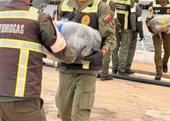 Incautan casi 3 toneladas de droga en operación internacional