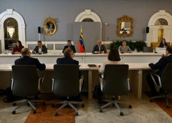 Gobierno y AN 2015 cierran tercera ronda de diálogo