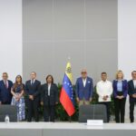 AHORA | Gobierno y Asamblea Nacional de 2015 culminan tercer ciclo de conversaciones en Caracas