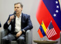 EE. UU. y Venezuela consolidan alianza tras firma de 17 contratos petroleros