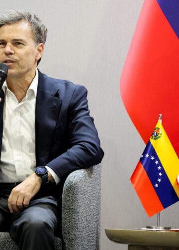 EE. UU. y Venezuela consolidan alianza  tras firma de 17 contratos petroleros
