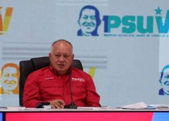 Diosdado Cabello califica de «show» el regreso de María Corina Machado y niega persecución política